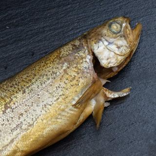 Bio Forelle ganz geräuchert ca.300g